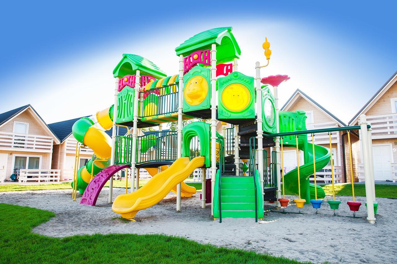 Holiday Park & Resort Grzybowo Гжибово Екстериор снимка