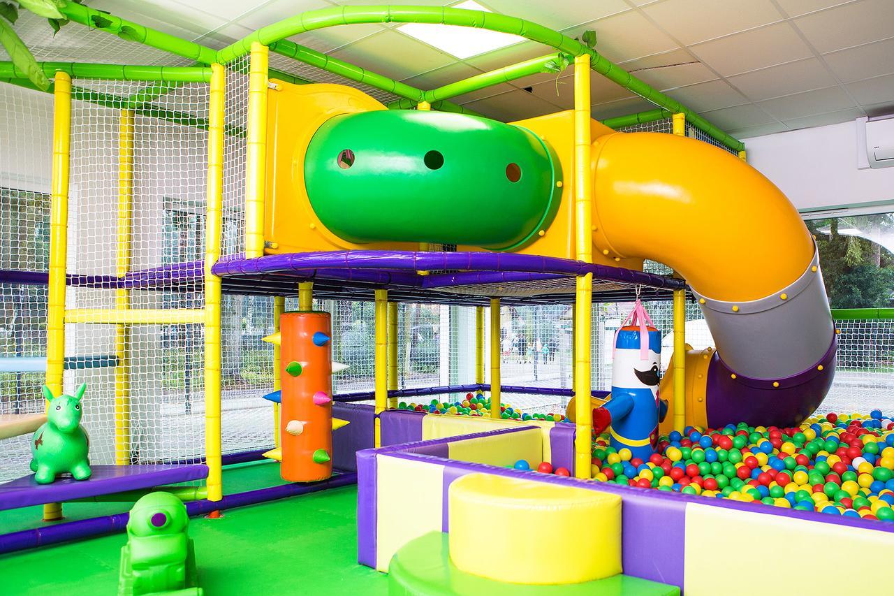 Holiday Park & Resort Grzybowo Гжибово Екстериор снимка