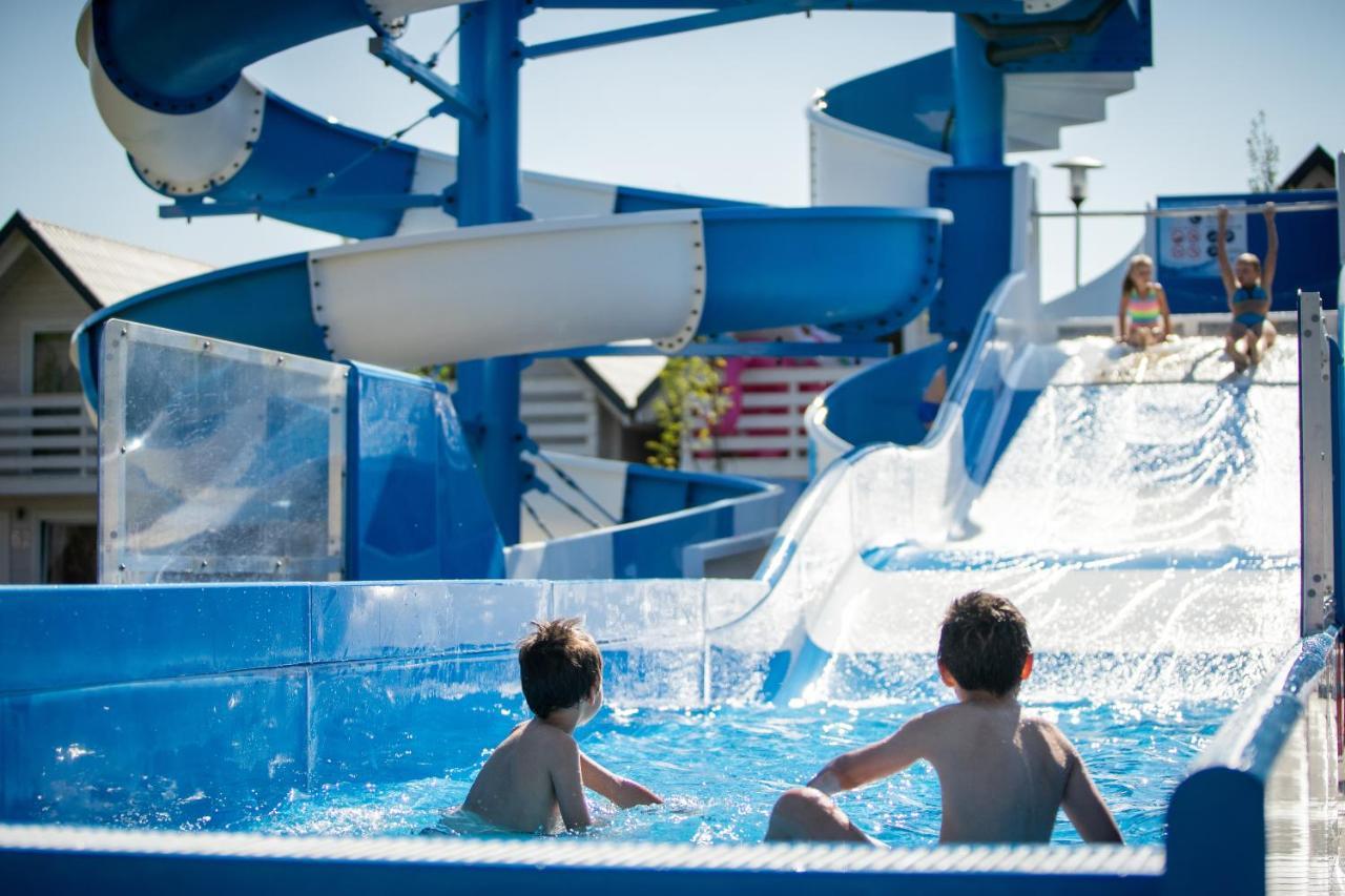Holiday Park & Resort Grzybowo Гжибово Екстериор снимка